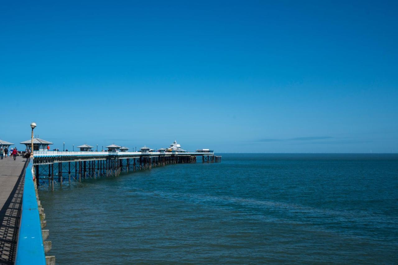 The Central Hotel Llandudno Exterior foto