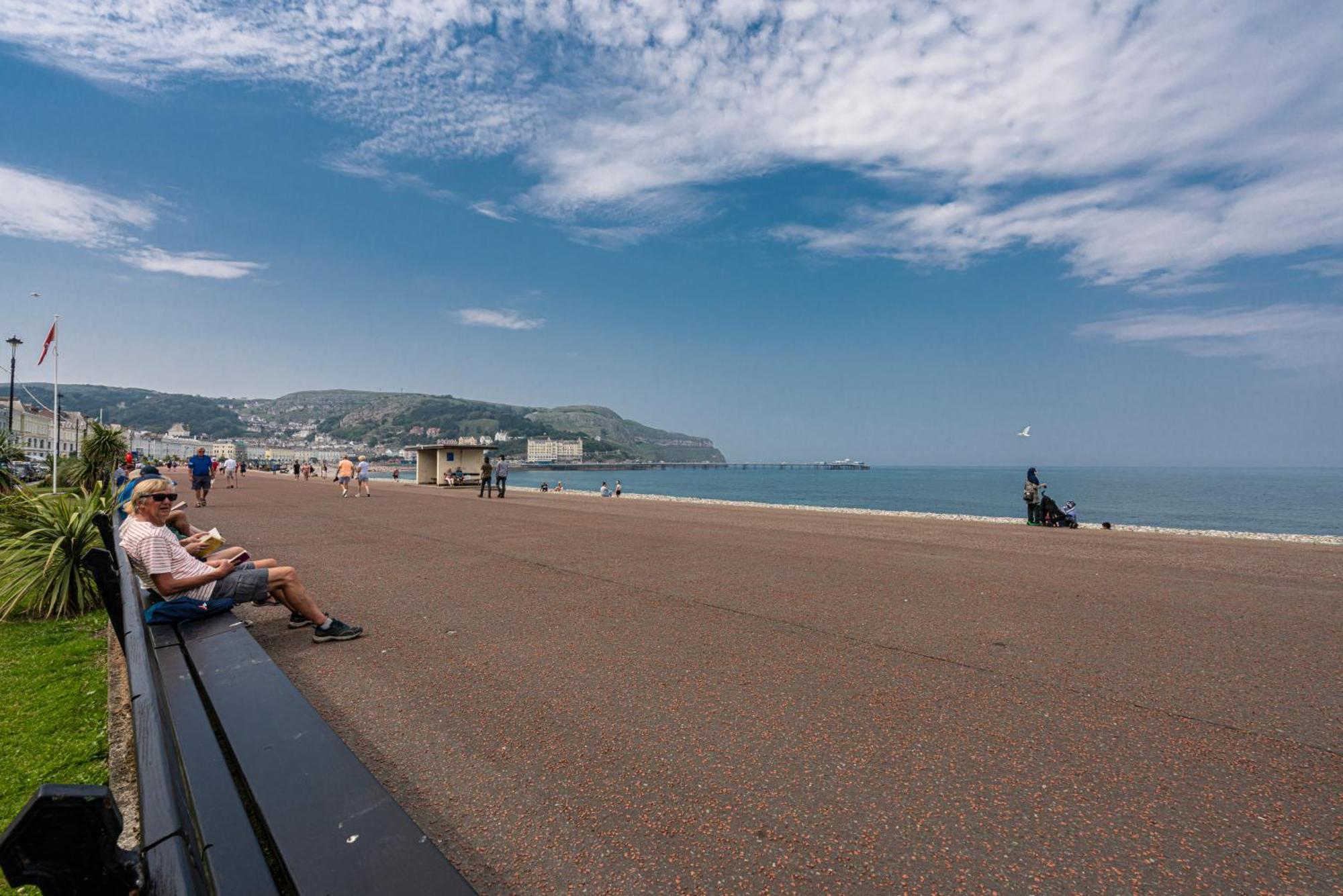 The Central Hotel Llandudno Exterior foto